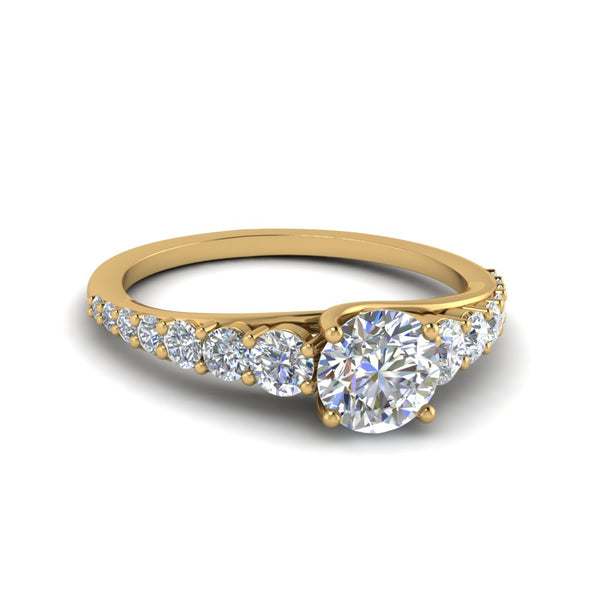 graduated-round-cut-diamond-engagement-ring-in-FDENR9450ROR-NL-YG