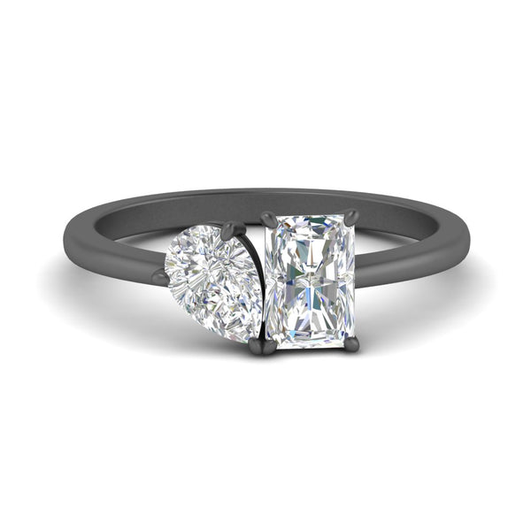toi-n-moi-diamond-engagement-ring-in-black-gold-FD10885R-NL-BG